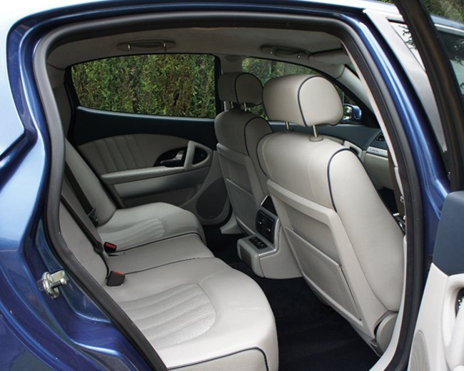 Modern Wedding Cars image 18