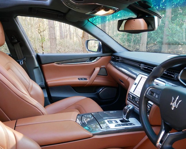 Modern Wedding Cars image 18